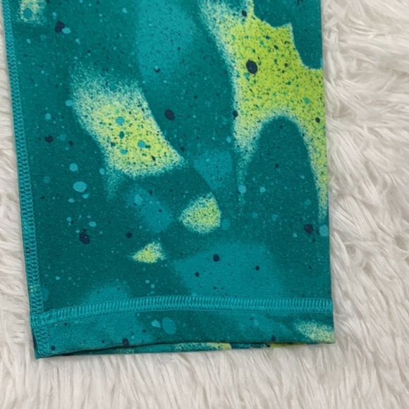 Adidas Climalite Mid-Rise Blue & Green Speckled Cropped Leggings - Picture 4 of 9